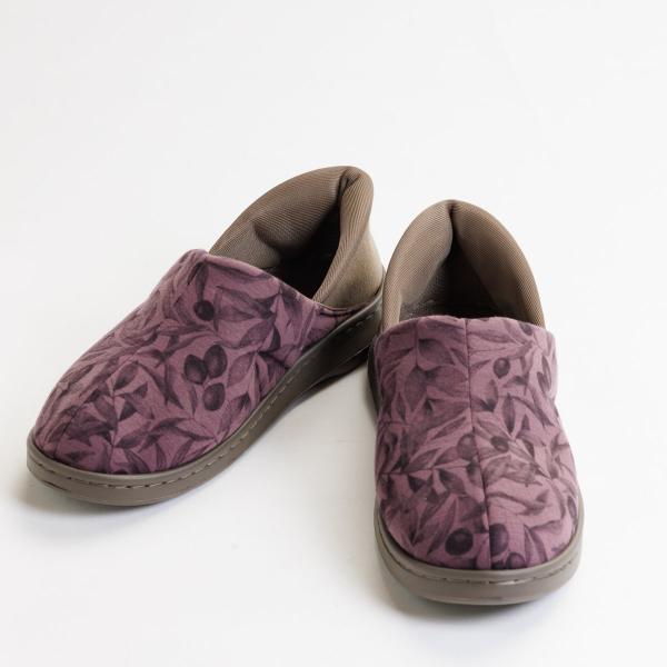 「ちょっとそこまで」の玄関先やゴミ出しにも履けるのが嬉しい。■用途介護シューズ シニアシューズ 室内履き プレゼント 誕生日 母の日 父の日 敬老の日 シニアファッション シニア向け 介護用品