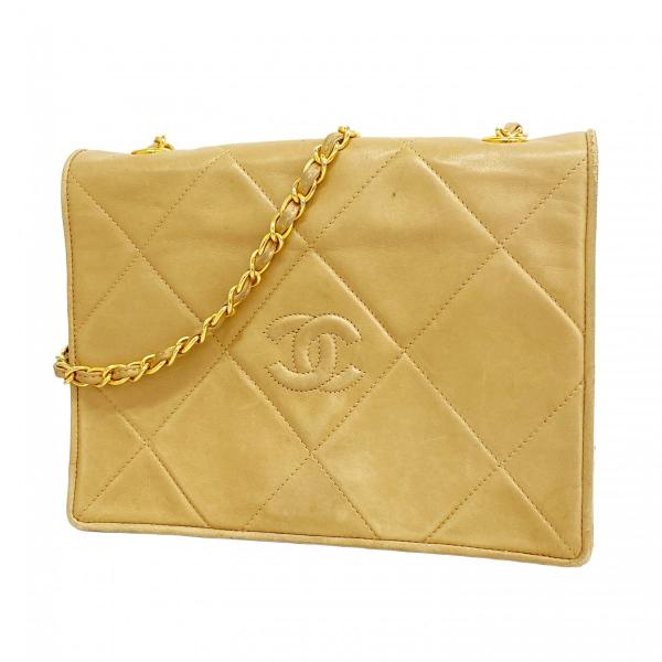 CHANEL  ショルダーバッグ 2WAYが嬉しい 小さいのに収納力抜群で優秀 CHANEL 22 ミニバック