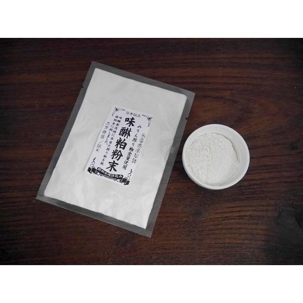 みりん製造時に出来る副産物の味醂粕を乾燥粉末にしました！栄養万点のパウダーです。このみりん粕パウダーは酒粕粉末よりもお酒の香りが弱く、甘みは酒粕粉末よりも少し増す商品となります。原料の味醂粕は毎年の数量が限られて入るために、商用などで使用希...