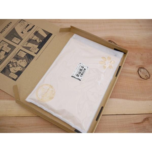 地元酒蔵の生酒粕を当店で低温にて乾燥粉末致しました。半乾燥の状態で熟成させて旨みを引き出した製品『酒粕粉末 粋』です！送料安価なポスト投函便発送可能 300g入り吟醸酒粕粉末 無調整よりも、甘みと旨みが多く御座います。粉末色は黄色みがかった...