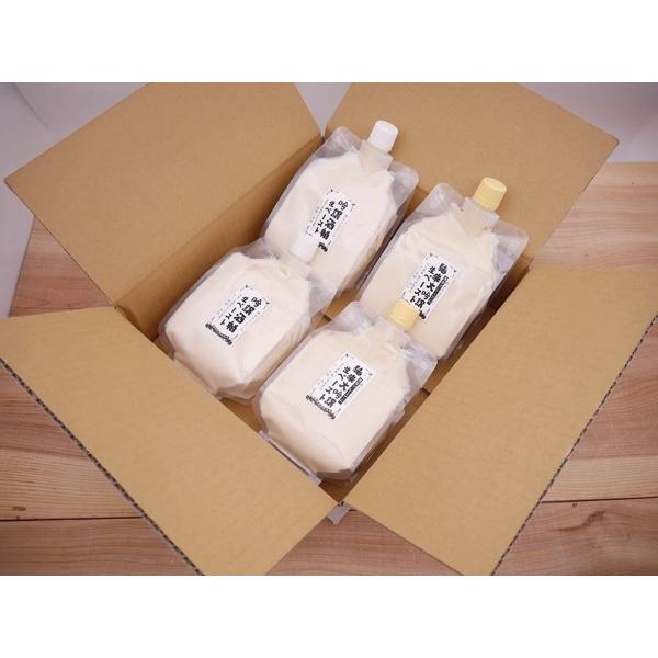 醸造アルコールを一切使用しない、純米大吟醸酒粕で作った【濃厚プレミアム】酒粕生ペーストと地元米沢の吟醸酒粕で２本ずつ入ったセットが出来ました。吟醸と純米大吟醸のペーストを同時に試して使えるお得セットです。最高級の純米大吟醸酒粕を石臼式特殊粉...