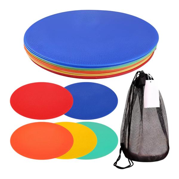 【商品概要】【滑り止め付きフラットコーン】従来のコーンは立体なのに比べ、こちらのフラットコーンは平面なので風が強い日も飛びにくく、さらに片面は滑り止めのイボイボがついているため、踏みつけたり当たったりしてもズレにくい仕様となっております。マ...