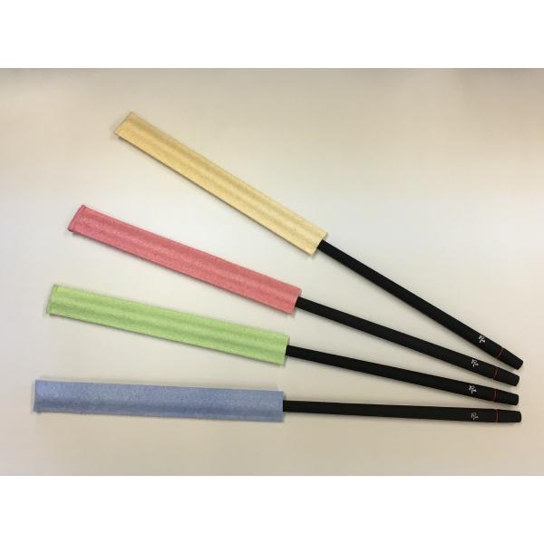 フルートアクセサリーでおなじみのロイから、新しいお手入れ用品「フルートマスタークリーナー」が発売されました。シリコン製の柄は楽器を傷つけないだけでなく、管内部にしっかりと密着する形状になっており、付属の超吸収ファインファブリックと合わせて水...