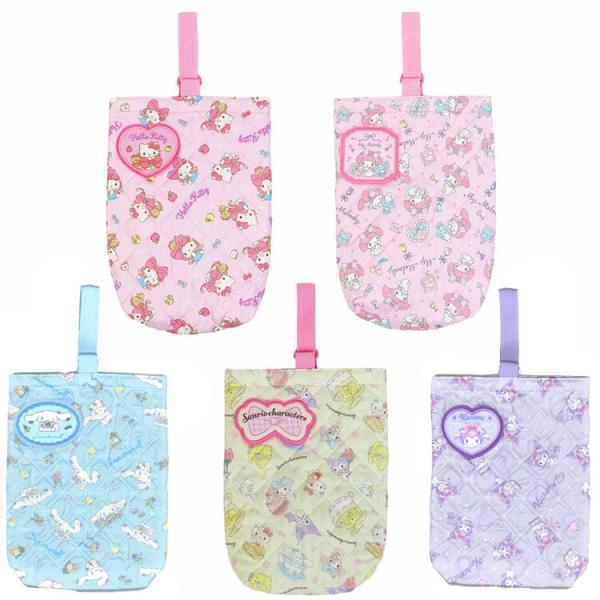 丈夫なキルティング生地のシューズバッグ。マチ付きなので出し入れが簡単。めくれるお名前ワッペンつき。本体素材:ポリエステルサイズ:約H280×W210×D60ｍｍ