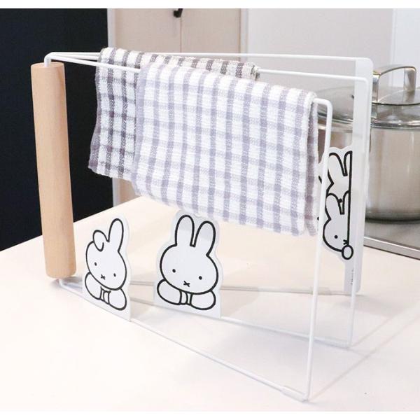 【送料無料】可愛いミッフィーデザインの布巾ハンガー使わない時には折りたためますサイズ 約幅30×奥行3×高さ22cm (全体サイズ)材質 本体/スチール(粉体塗装)支柱/天然木滑り止め/シリコーンゴム