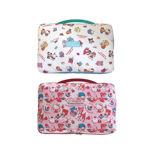旅行やお泊りに大活躍！かわいいサンリオ×SWIMMERコラボのトラベルポーチ畳んだ衣類を入れてファスナーを閉めるだけで簡単圧縮。