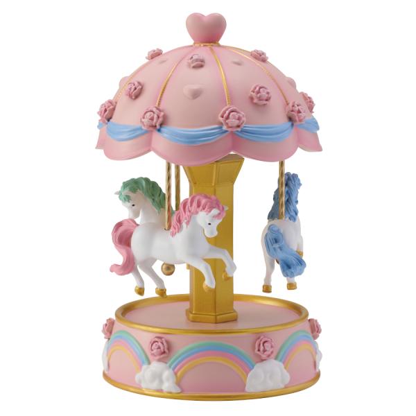 パステル調回転木馬のオルゴール。かわいさとともに懐かしさを感じるフォルム。ゼンマイ駆動で音楽が流れます。スイッチONでLEDが点灯します。お誕生祝い、新築祝いや保育施設、医療施設の装飾に。LEDライトの電源はLR44ボタン電池３個。（別売）...