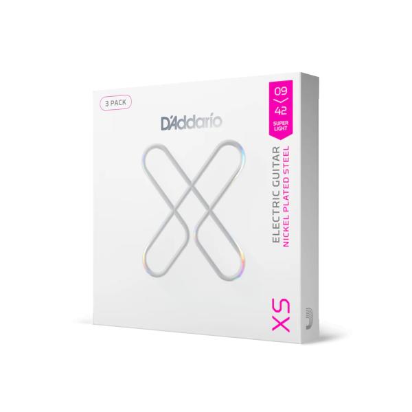 D'Addario『 XS シリーズ 』は、これまでのコーティング弦というカテゴリーに新風を吹かせる製品です。 すべての巻弦に超極薄フィルムコーティングを、プレーン弦には独自のポリマーコーティング処理を施し、汚れや劣化を促進する物質から弦を...