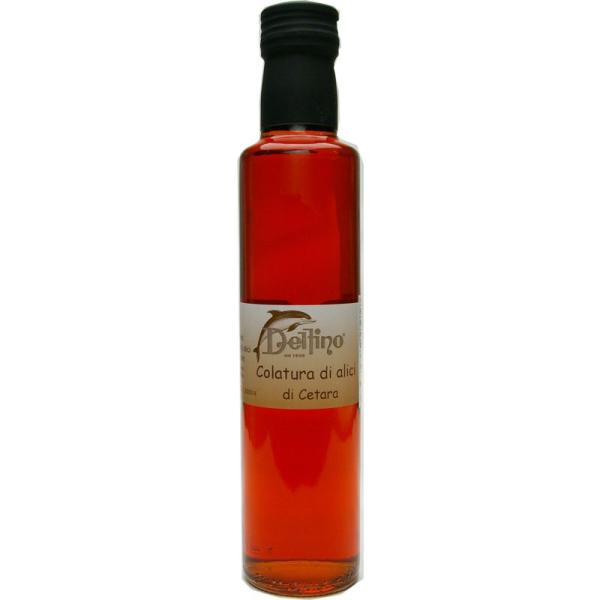 古代ローマからガルムが登場します。「コラトゥーラ　ディ　アリーチ（アンチョビの濾過液）」 塩漬けしたカタクチイワシを熟成させ、壺の底に溜まった液体とよく熟成したイワシを濾します。古代ローマの料理にはデザートにもガルムを使用したレシピがあるの...