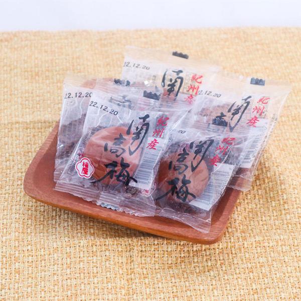 果肉の柔らかい紀州南高梅を、酸っぱすぎず、まろやかな味わいに仕上げています。紀州“梅の里”よりまごころ込めてお届け致します。