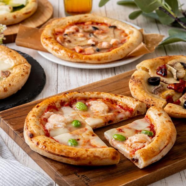 山形の名店「アル・ケッチャーノ」奥田シェフ監修による、家庭で手軽に味わえる、クラフトピザコレクション5種。ピザ生地は、全てイタリア産の酵母を使い、2日間かけて熟成発酵させ、一枚一枚手伸ばしで焼いています。小麦の香りとうま味を引き出した生地は...