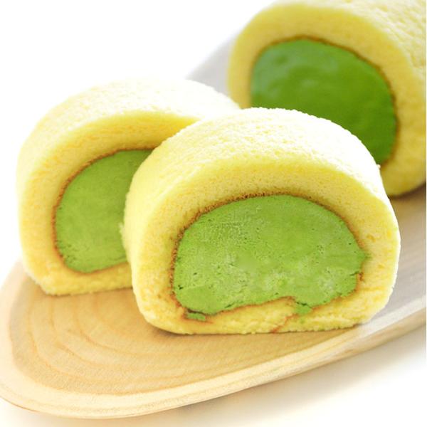 京都宇治の地で、お茶の特徴を知り尽くしたお茶屋が作ったロールケーキ。冷凍、半解凍、完全解凍の3つの温度帯でお楽しみ頂ける製品です。トロトロになった濃茶クリームは、新鮮な石臼挽き抹茶の美味しさを存分に感じることができます。