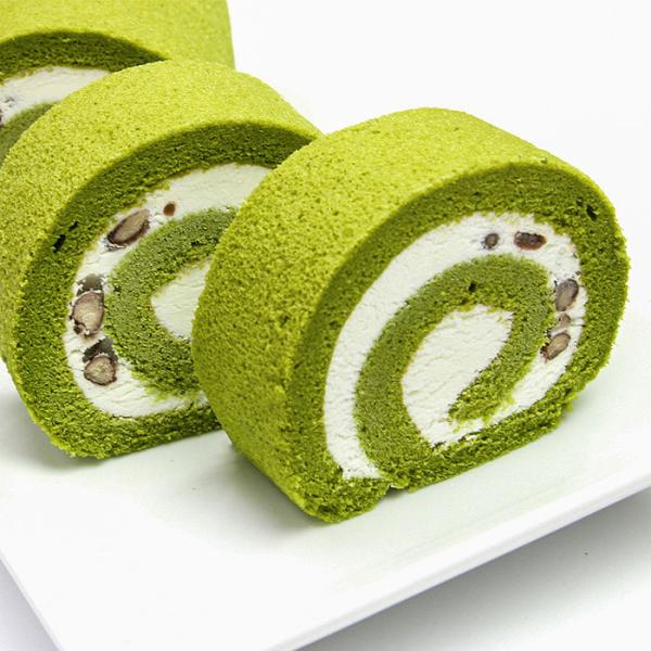 甘さを抑えた大人の味。茶游堂創設以来変わらぬ味を追求した一品。しっとりかつふんわりとした抹茶の生地と、挟み込んだクリームの中に北海道産小豆を入れています。シンプルな抹茶ロールケーキではあるものの、抹茶ブーム以前から、お茶のお菓子を手掛けてき...