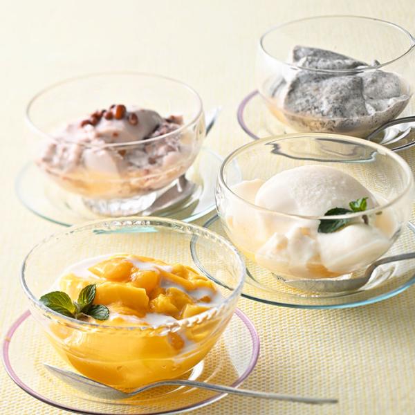 モダン中華の銘店の人気デザートをお届け。果肉たっぷりのマンゴープリンも芳醇で奥行きのある味わいにうっとり。てんさい糖を用いた杏仁豆腐とともに、濃厚ながら品のよい甘さが印象的だ。杏仁豆腐は、プレーン・十勝あん・黒胡麻の3種3様の美味が楽しめる...