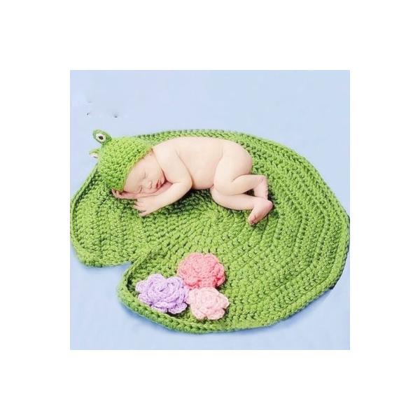 ※アルファベットオブジェ・花などは含まれません形態：帽子・ラグ２点セット(1)帽子(2)ラグ色:緑着心地：やわらか特徴：ニューボンフォト用の商品です。【カエル】をモチーフにでおうちで簡単に生まれたての赤ちゃんを撮れますサイズ一覧【サイズ】:...