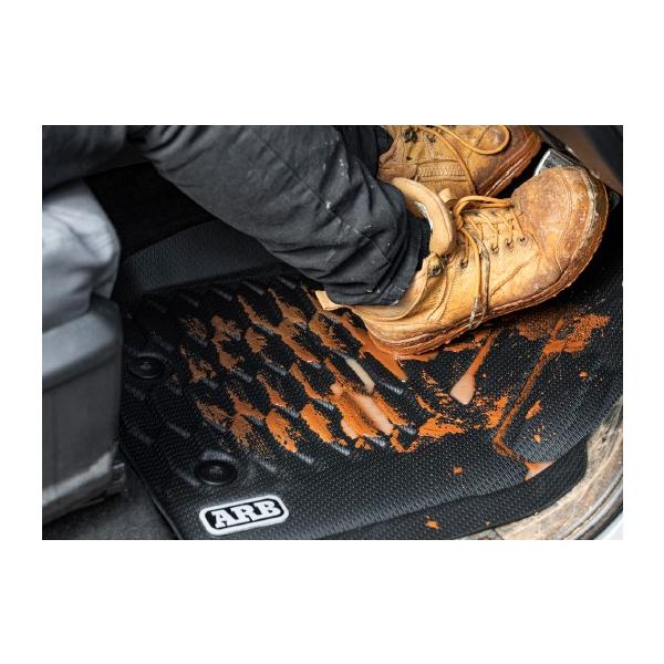 ARB フロアマット ハイラックス GUN125 同梱不可 お届け日時指定不可 