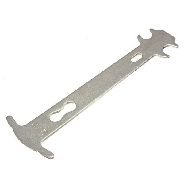 チェーン交換のタイミングはいつでしょうか？そこで登場するのがこのチェーンチェッカーですチェーンにはめるだけで交換が必要かどうかすぐ判明できますチェーン伸び0.75%と1%を測定する事が可能で、チェーンにすぽっと入った場合、その長さまで伸びて...