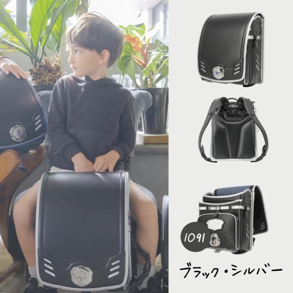 ★仕様紹介品番：1kr1500c カラー：ブラック／シルバー/背黒(1091) 1色のみのため安価に販売してます。素材：本体：タフガード?ライト（人工皮革）　背裏：エアリー?  重量：約1.210ｇ サイズ：内寸:縦30.5×横23×マチ1...