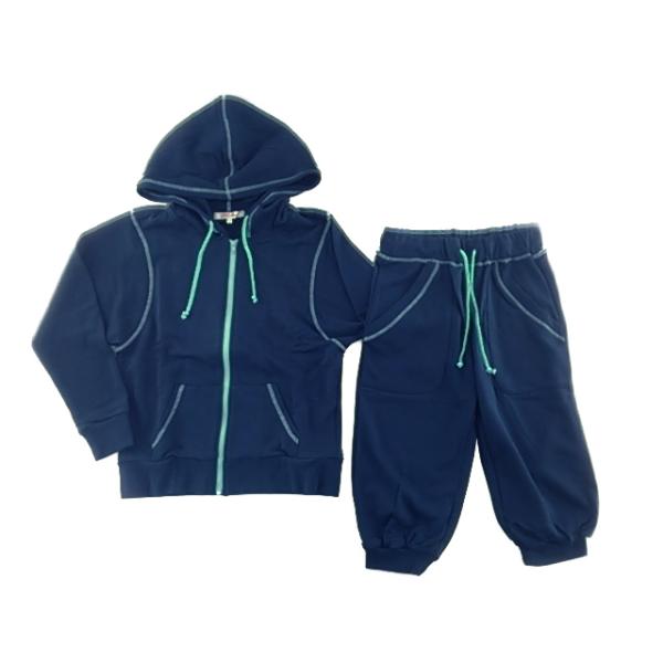 petit berry プチベリーのトールサイズのSSです。ハーフパンツと、フード付きスウェットのセットアップです。ワンマイル、寝間着としてもGOOD色：ネイビー系 品質：本体/ポリエステル65%、綿35% リブ部/ポリエステル60%、綿3...