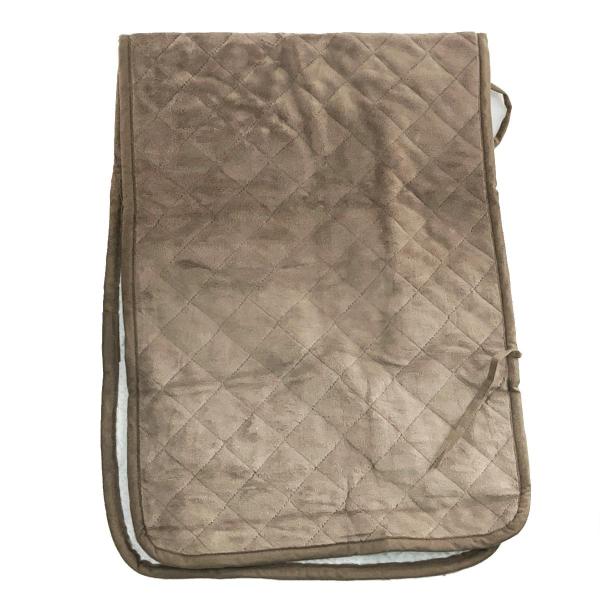 これからの寒い冬におすすめのチェアカバーです。中わたに吸湿発熱わたを使用し、冷える季節でもじんわりあたたか。表地はふんわりなめらかな肌ざわりで快適に過ごせます。洗濯機で丸洗い可能で清潔に保て、小さなお子様やペットのいるご家庭にも安心。裏面は...