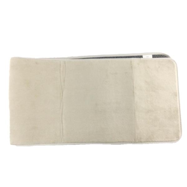 滑らかな肌触りのボア素材で一年中快適なキッチンマット。撥水加工で水もしっかり弾き、サッと拭くだけで清潔を保てます。ヘム加工でほつれにくく、裏面は滑りにくい仕様で安心。機能性と快適さを両立した便利な一枚。＜洗濯・お手入れ方法＞手洗い色：ライト...