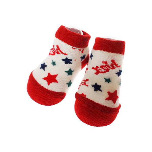 新生児  出産祝いにもブランドらしいカラフルな星の総柄が可愛いベビーソックスです。部分的にあしらった配色使いがキャッチーな一足。同デザインのカバーオールやスタイとのコーディネートがおすすめです。足裏にすべり止めプリントつき。素材綿 ポリエス...