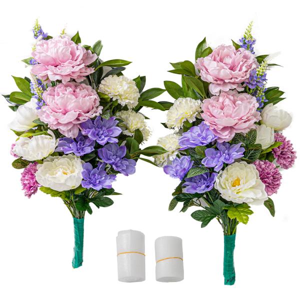常時500種類を超える造花から、一つ一つ丁寧に手作業で花束を組み合わせています。【色止め加工】が施されているため、通常の造花よりも長く太陽の下でも美しい状態を保ちます。お墓用としてお供えするのはもちろん、仏壇用にお供えするのにも最適な造花で...