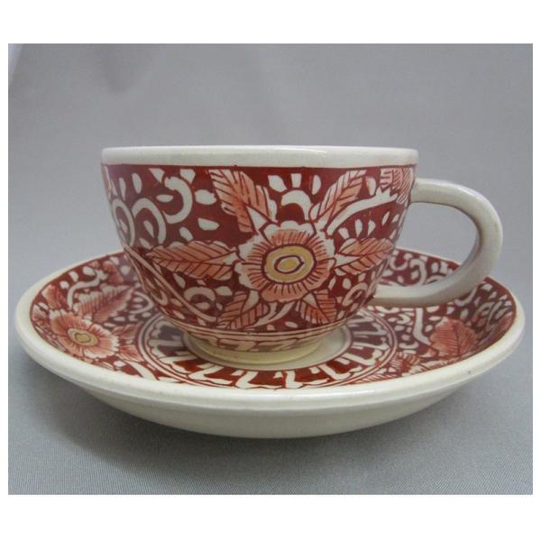 コーヒーカップ 陶器 和風 ソーサー 犬山焼 赤絵 唐草 : 尾関作 コーヒーカップ 陶器 和風 ソーサー 犬山焼 赤絵 唐草 : 尾関作