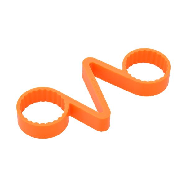 ●ナットの緩みを一目で確認できます。●樹脂のスプリング効果により、ナットの緩みを防止することができます。●右ねじナット用チェックリンクを隣接するホイールナットに取り付けてください。正しく装着するには、ホイールナットの左側が『q』、右側が『ｂ...