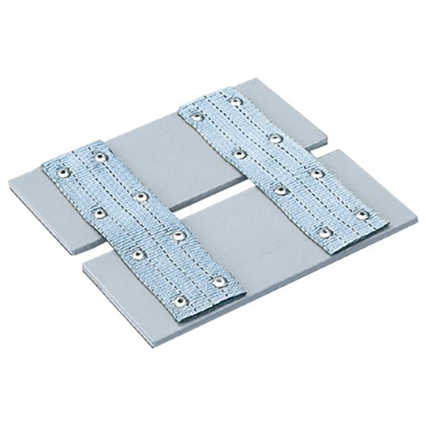 ●軽量でコンパクト、折りたためて収納もラクラク！●手軽に使えて、しっかりとした使いやすさ。●プラスチック素材なので傷つけ易い荷物に優しい角当てです。●サイズ：200×183mm●厚み：6mm●適用ベルトサイズ：巾50mmまで●材質：プラスチ...