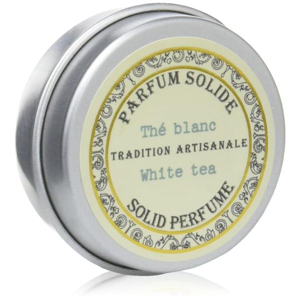 「商品情報」商品の説明人気のフレンチクラシックシリーズに練り香水が新登場！ノンアルコールでお肌の保護・保湿とともに香りが楽しめるクリームタイプの香水です。通常の香水より、奥深くやわらかな香りが持続します。 サンタール・エ・ボーテ社は、南仏プ...