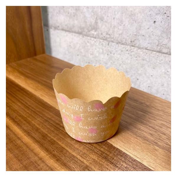 NP-6 リーフ柄◇ナチュラルなベーキングカップです。◇そのまま生地を流し込んでオーブンで焼成が可能です。●材質：紙●容量：約 140ml●サイズ（口径×底径×高さ）：φ68×φ55×H50mm●入数：100枚