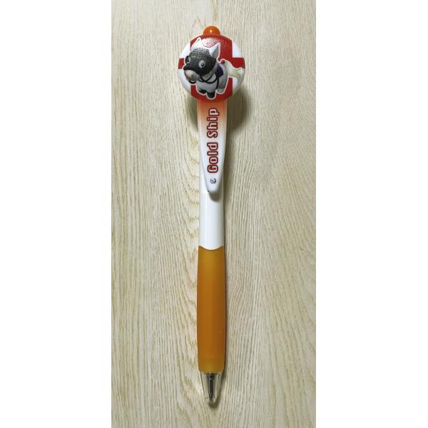 [Release date: April 22, 2022]クリップ部分に可愛い競走馬のイラストがついたボールペンです。こちらのイラストは「ゴールドシップ」です。三菱UNIのボールペンなので、書き味が滑らかで使いやすいです。（替え芯は「SA...