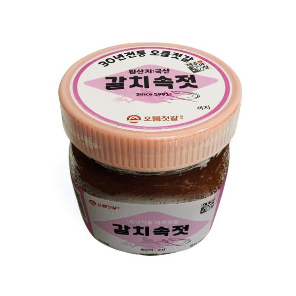 済州の新鮮で身がぎっしり詰まった太刀魚の身と内臓をきれいに手入れして12ヶ月以上熟成させた済州タチウオの塩辛です。