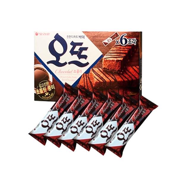 スティック形のシフォンケーキのようなお菓子！濃厚なチョコレート風味の甘さ控え目のしっとりケーキです。