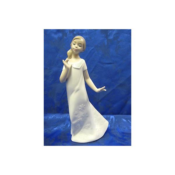 リアドロ PRETTY NAOMI - エレガント FEMALE GIRL PORCELAIN FIGURINE NAO BY LLADRO #1579 リアドロ PRETTY NAOMI - エレガント FEMALE GIRL PORCELAIN FIGURINE NAO BY LLADRO #1579