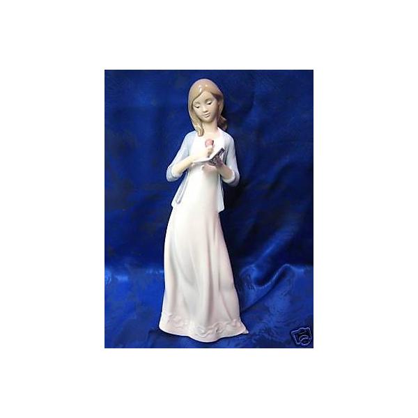 リアドロ POEMS OF ラブ FEMALE ウイズ POETRY BOOK FIGURINE FIGURINE NAO BY LLADRO #1604 リアドロ POEMS OF ラブ FEMALE ウイズ POETRY BOOK FIGURINE FIGURINE NAO BY LLADRO #1604