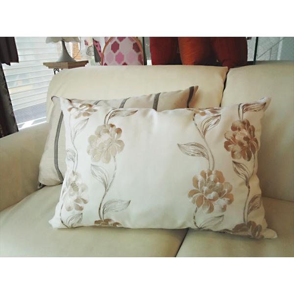 Manas 刺繍花がら模様とベージュストライプのコンビクッションカバー ヌード付 長方形 ４０ ６0cm Buyee Buyee 日本の通販商品 オークションの代理入札 代理購入