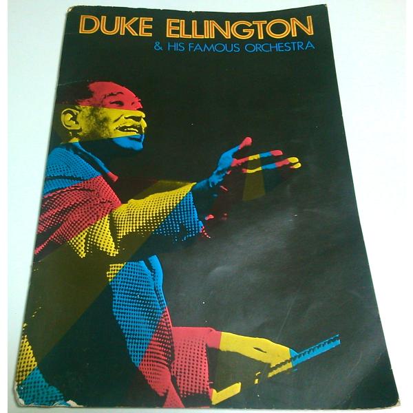 1972年 36.5×25.5cm   背角縁若干欠け傷み　前見返しチケット半券貼付　少シミ汚　本文問題なし　程度並 400g外