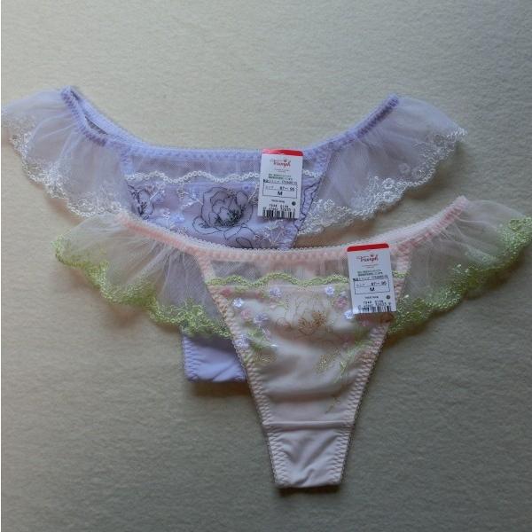 M トリンプ 天使のブラ 極上の谷間 Tr430 ストリング 0140 30い ２枚セット T75 8493 Tバックショーツ 0140 30i ぱおヤフー店 通販 Yahoo ショッピング