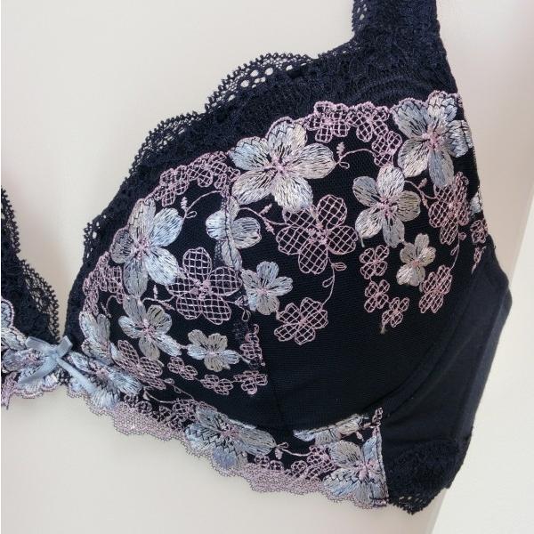 B80 トリンプブラジャー ミークローゼット Me0 紺 B9 4421 ノンワイヤー 保形性 通気性に優れたカップ Buyee Buyee Japanese Proxy Service Buy From Japan Bot Online