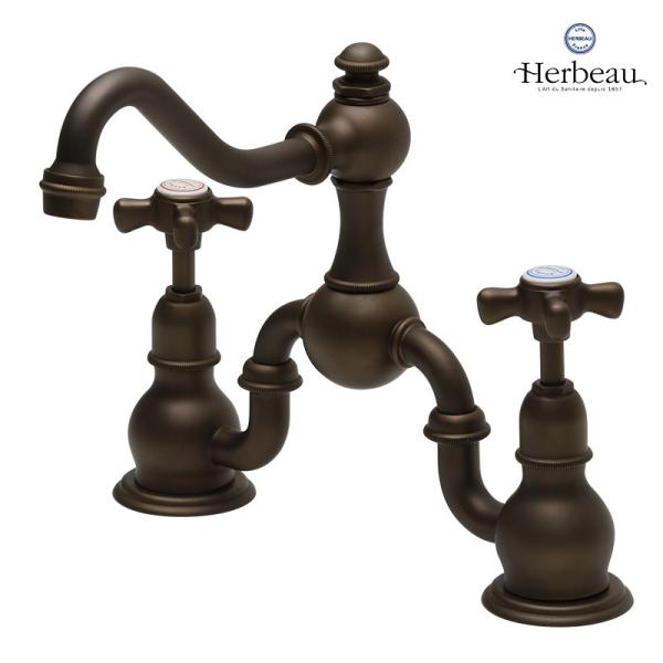 Herbeau^G{ 3003 RoyaleiC^I[huXj 2z[   NXnh ֌  