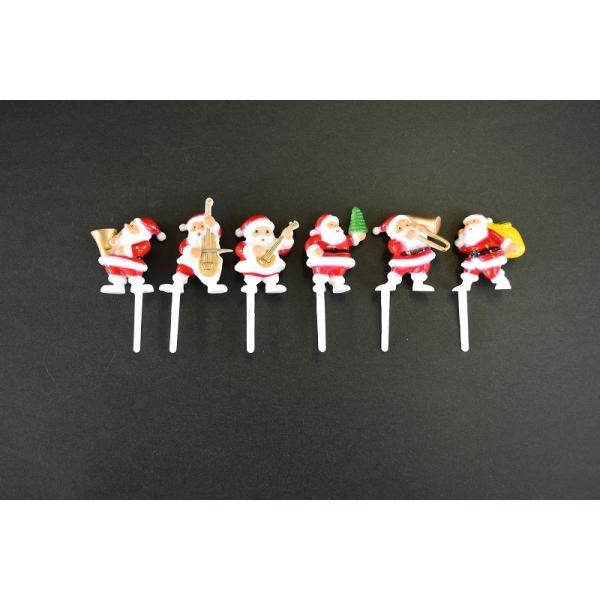 1セット入り数：6個　 　サイズ　 ：30×35〜60mm（横×縦）　　 材質　　 ：PS　　 特長　　 ：様々なポーズをしたサンタのピックです。　　　　 　　　 6種類1セットになっております。　　　　 　　　 ケーキ等のデコレーションに...