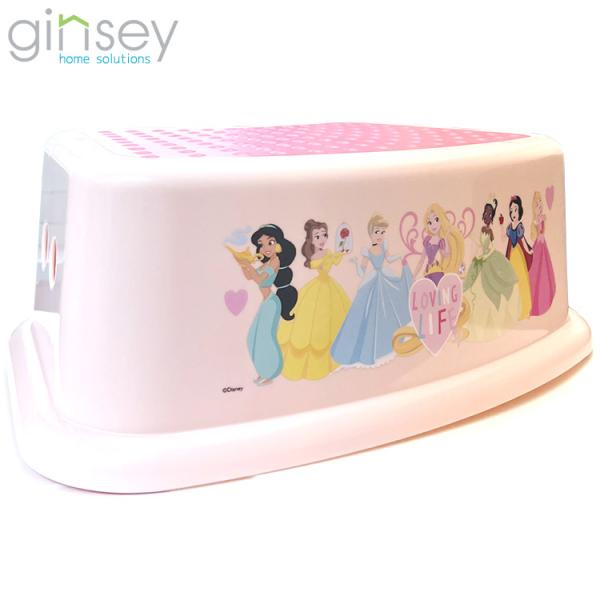 メーカー：gisneyサイズ：L37×W24×H13 cm耐荷重:90kg軽くて丈夫なキッズ用ステップです。お子様がトイレや洗面台を利用時にとっても便利。滑りにくいゴム脚が４隅に付いて、ステップ天面も滑りにくいゴム加工が施されています。【備...