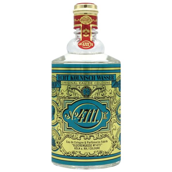 for menフレッシュシトラスの名香。1792年に発表されて以来、200年の歴史を誇る香りは、かのナポレオンが愛用したともいわれています。オレンジ、レモン、ラベンダー、ローズなどの天然素材を豪華に使ったピュアな香り。さっぱりとした使用感と...