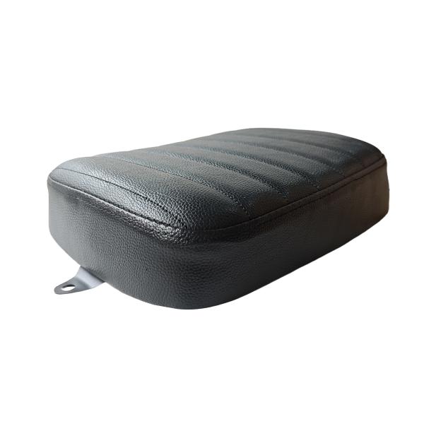 適合車種：クロスカブ110(JA45)カラー：ブラック商品サイズ：長250mm×幅330mm×厚75mm単位：1個