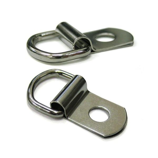 月ビラカンは、ビラ付き月カンとも呼ばれ、カバン金具、テープ紐の取付、広告ポップPOP金具として、またリュックやテントの紐ロープ通し用の金具としてもご利用いただけます。 取付には、タッピングネジや、軸の太さが約3.5mmの大カシメ等をオススメ...