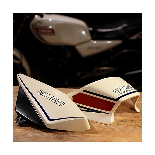 ワイズギア YAMAHA RZ250 復刻サイドカバー＆テールカウルセット 4L0-247F0-00