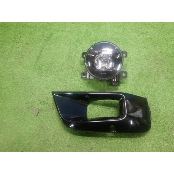 ★DSオートモビル DS7 クロスバック 3DA-X74AH01 グランシック ブルーHDi 前期★左フォグランプ 9826960480