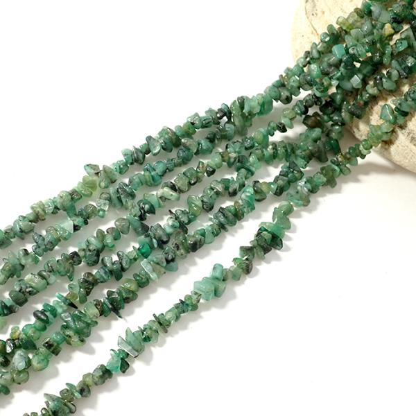 エメラルド さざれ石 約3*5mm 穴あり 1連 80cm 天然石 パワーストーン